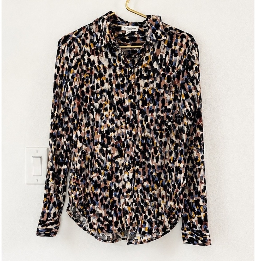 BeachLunchLounge Alana Abstract Print Button Down Blouse XS Boho Artsy Dopamine